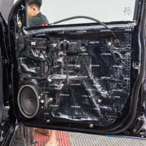 02 cach am alpine ford everest cua xe full