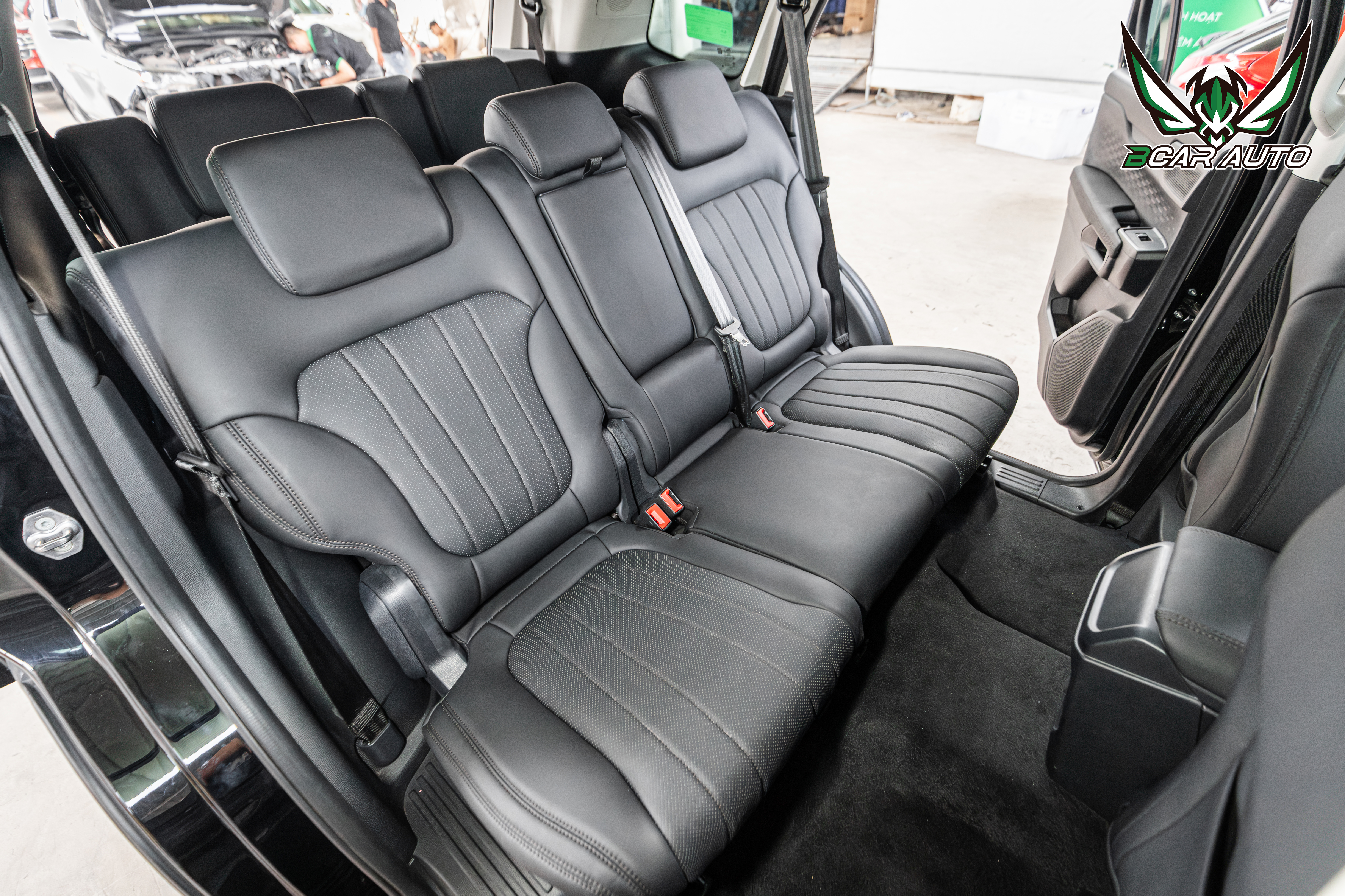 bọc ghế da hàng ghế hai Ford Everest