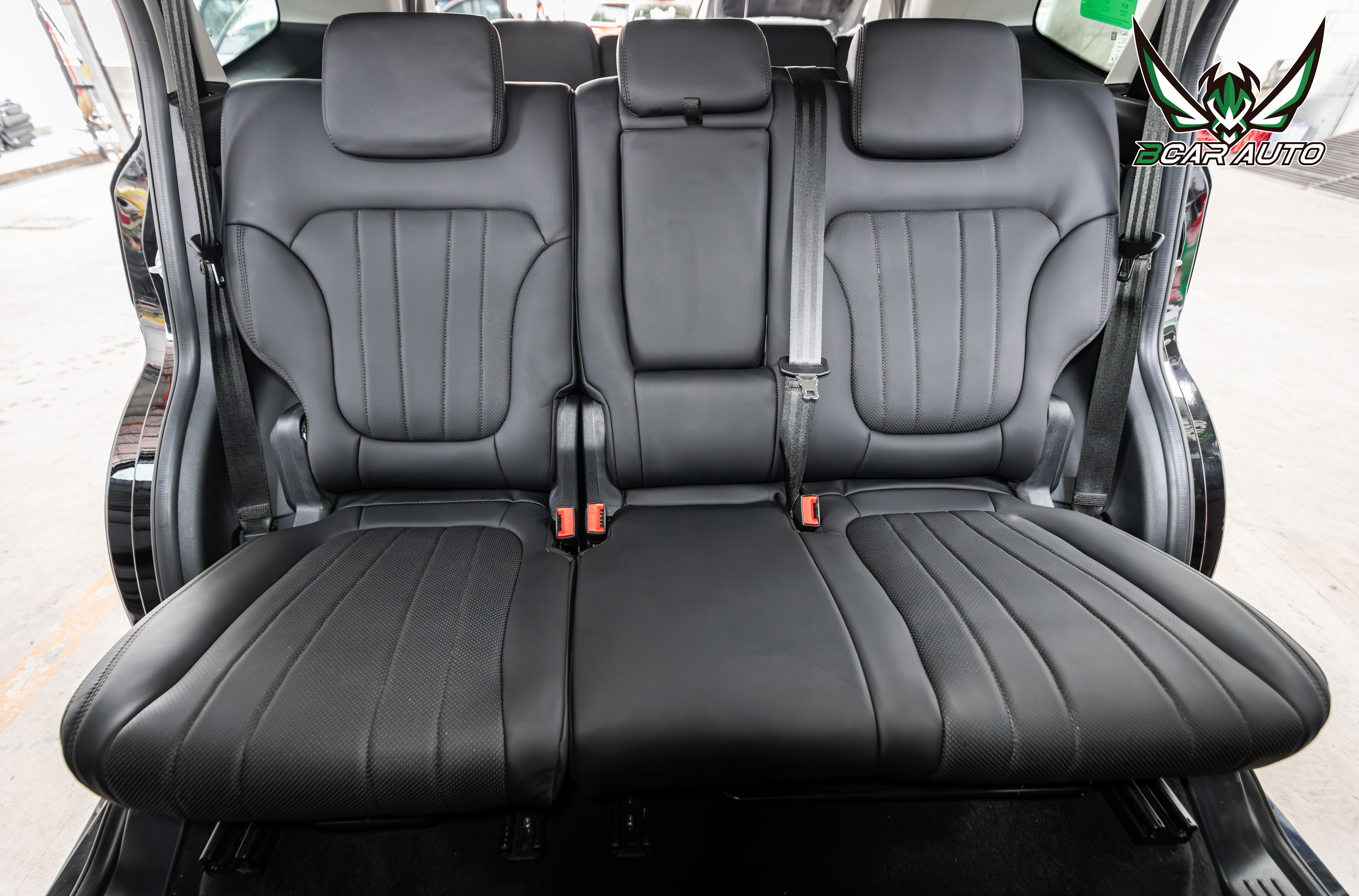 bọc ghế da hàng ghế sau Ford Everest