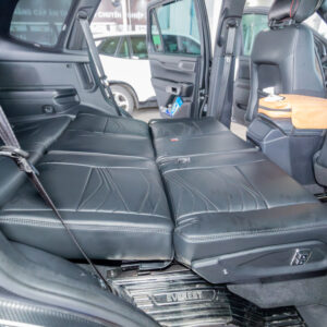 ghe ford everest nga thanh giuong ben hong